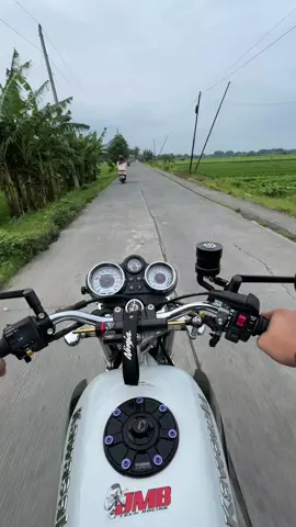 #ninjass #ninja150r #ninja2tak #twostrokelovers #twostroke #fyp #ninjar #2takmenolakpunah #2takindonesia #ninjarr #twostrokeindonesia #2taklovers #2tak #kawasakininja #kawasaki #2takloversindonesia #jalanjalan #modifikasininja 