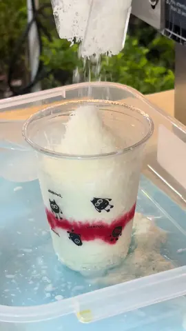 Made with love (and lots of strawberries)! 🍓 Watch our Strawberry Cup Bingsu come to life — fluffy shaved ice, sweet strawberry syrup, and heart-shaped toppings for that extra Valentine’s touch! 😍 Tag your date and treat them to a sweet escape at our Eastwood City & Ayala Malls Manila Bay branches!  #HobingKoreanDessertCafe #Hobing #Glorietta4 #Eastwood #AyalaMallsManilaBay #Bingsu #food #foodph #foodtiktok #cafe #cafeph #FoodTok #viralfood #cravings #koreanfood #shavedice #dessert #desserts #desserttiktok #fyp #foryou #tiktokph #strawberry #heartsday #valentines #ValentinesDay 