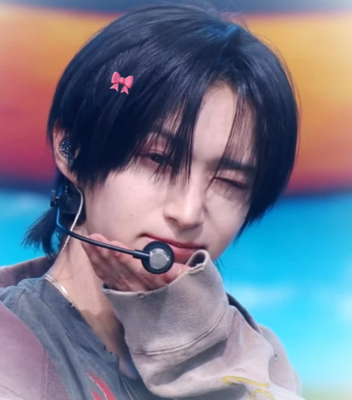 idk which member to post next i keep posting donghwa pls pls i promise im not a freak akgae i just dont know which member to post so i automatically post him 🤕🤕🤕🤕🤕 #fyp #kpop #foryou #viral #kickflip #킥플립 #donghwa #동화 #leedonghwa 