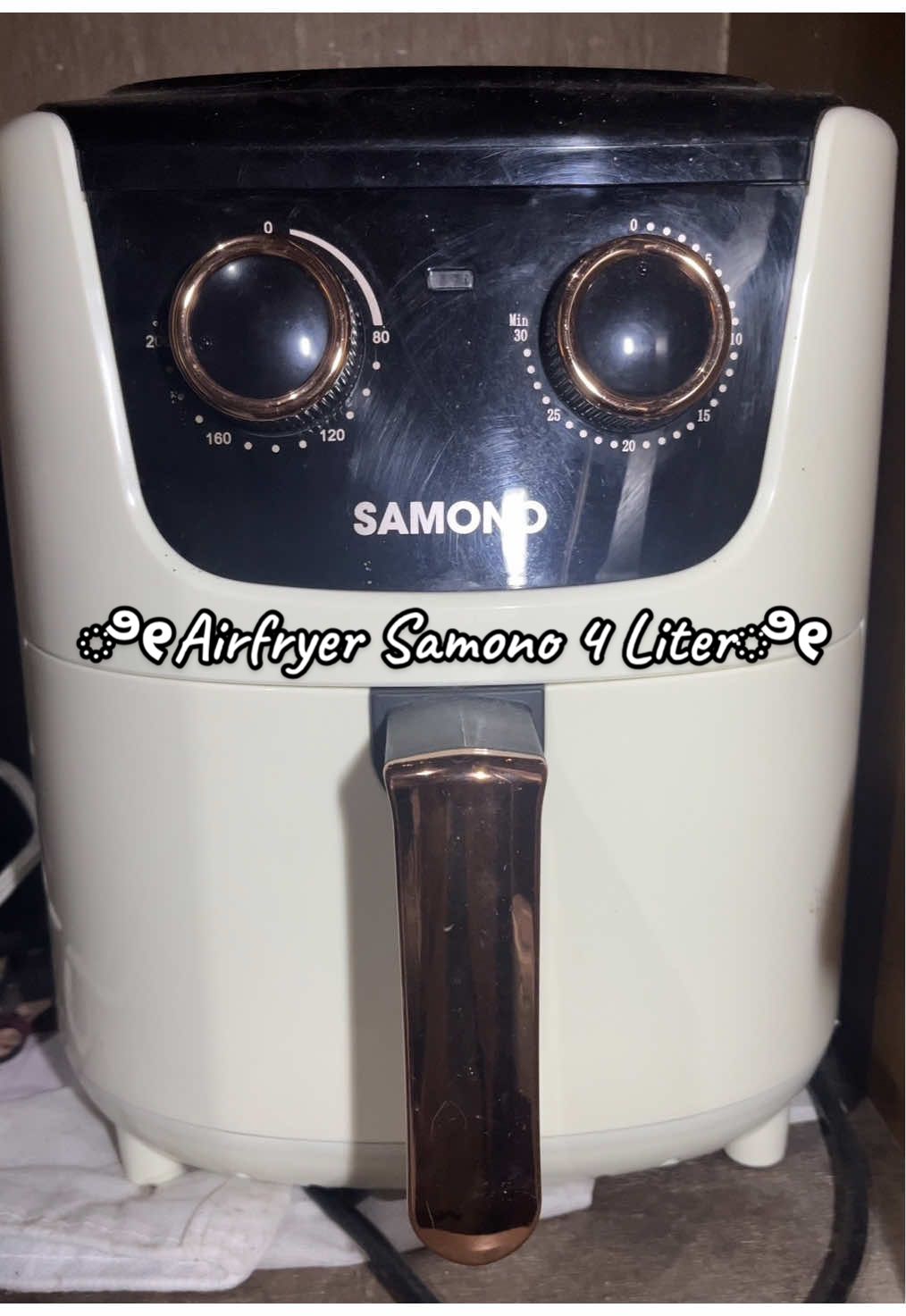 Airfryer dari samono ini udh gede bgt kapasitasnya, cman 650 watt aja jadi ga boros listrik👍🏻#airfryer #samonoindonesia #alatmasak #diettips #fyp #xyzbca #foryou #4upage 