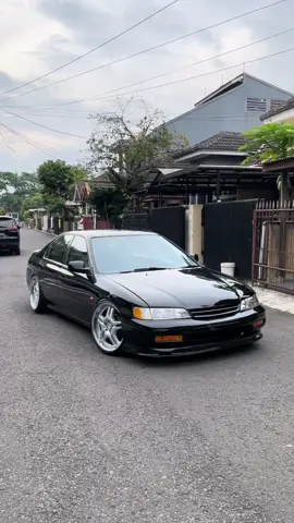FORSALE‼️, kaya nya dengan kondisii kaya gini 58jt tidak akan kemahalan😁👌🏻 #accordcielo #motuba #90s 