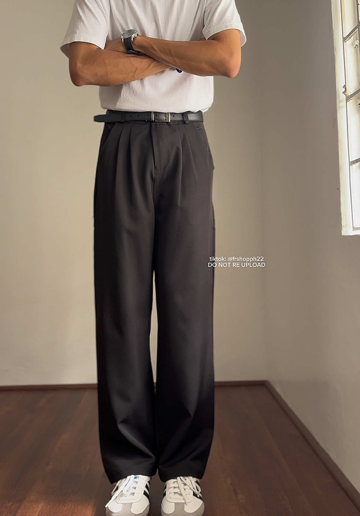 Mannered wide leg pants for men #widelegpants #wideleg #outfitinspo #ootdfashion #outfitideas 