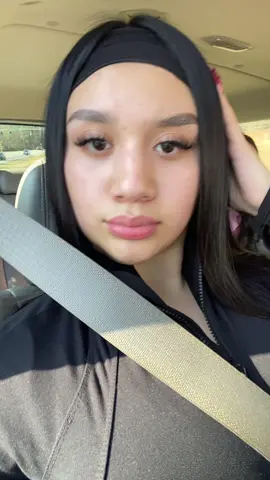🥸