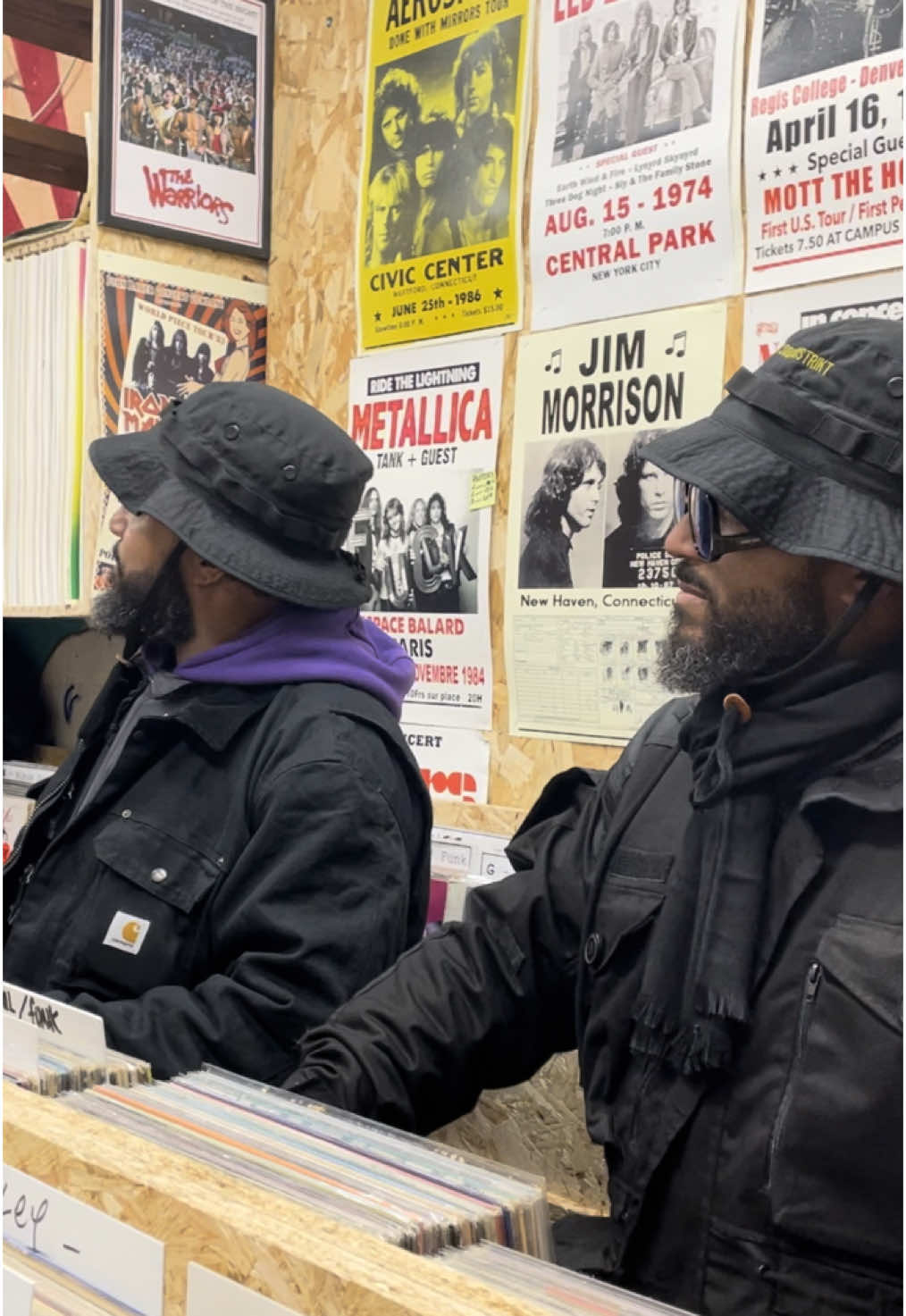 🔈 Think about that By Atlantic Starr  Vibes with the French twins ✨  VINYLS SHOP  Records Shop at Flea Market  Opening : friday-saturday-sunday-monday 📍53 rue Jules Vallès 93400 Saint-Ouen  PARIS FRANCE . To go : 9:30 AM Until : 6:30 PM #vinylsshop #fleamarket #paris #shop #recordshop #music #vibes #vinyls #pucesdesaintouen #free #vinylshop #videooftheday #vibes #goodvibes #records #happiness #groove #groovy #weekend #vintage #weekend #friday #saturday #sunday #monday #grateful #vintage  #funk