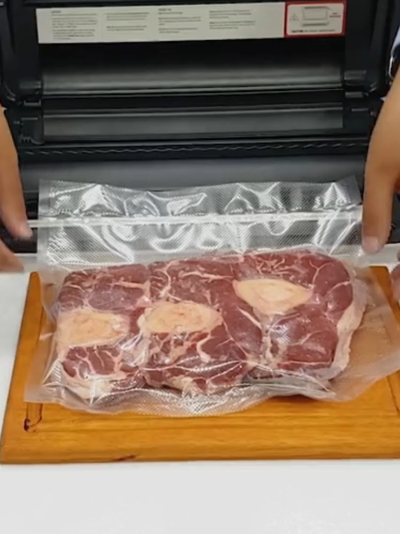 ✨ ¡Transforma tu cocina con la envasadora al vacío Big Cheff de Olecrammi! ✨  🔹 Corta, sella y envasa al vacío en un solo paso. Perfecta para uso comercial y para mantener la frescura de tus alimentos.  🍽️ ¡Dile adiós al desperdicio y hola a la calidad! #BigCheff #Olecrammi #CocinaInteligente #AlimentosFrescos #EnvasadoAlVacío 👉 Haz tu pedido hoy y lleva tu negocio al siguiente nivel. ¡No te quedes sin la tuya! 💼💚#Olecrammi 