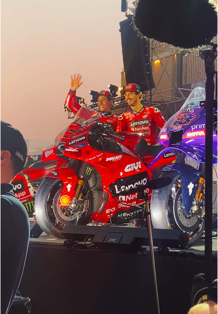 Ducati Team ❤️ #motogp2025 #motogpthailand #marcmarquez93 #joanmir36 #onebangkok 