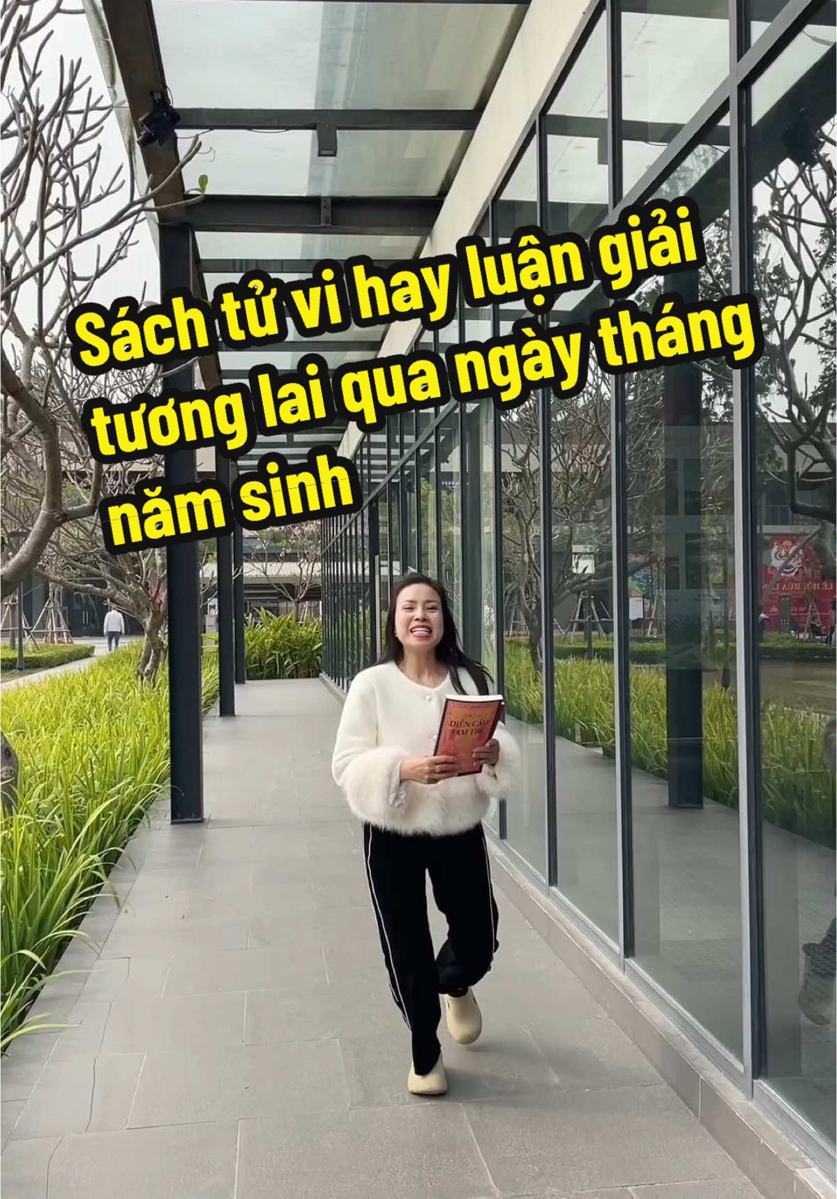 Sách hay luận giải về tương lai qua ngày tháng năm sinh #sachhay #sachdiencamtamthe #sachtuviphongthuy #reviewsach #sachxemboi #hahienhoa1 #xuhuong #thịnhhành 