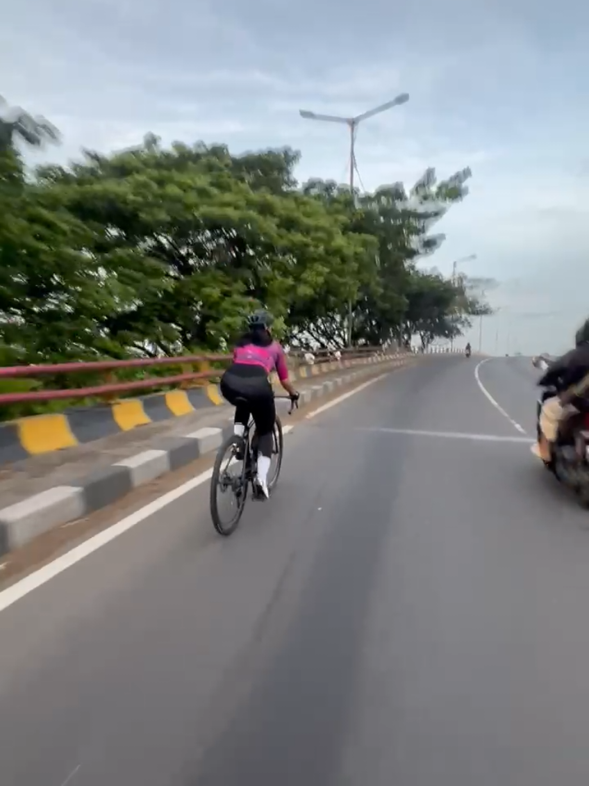 Beraaat.... #cyclist  #roadbike  #sportsontiktok  #