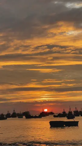 Ngày tình duyên 2 ta đứt đoạn giữa đời…🖤#fypシ゚#sunset #CapCut 