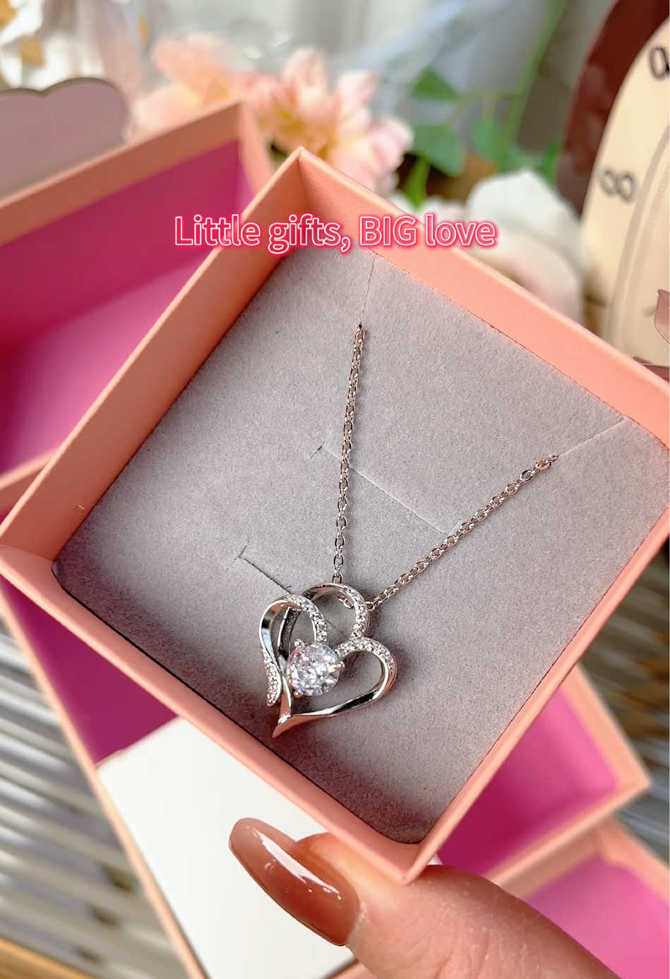 Spoil your love this Valentine's! 💝 #GiftGoals #ValentinesDay #valentinesdaygifts #giftideas #fyp #LoveInFullBloom #HeartbeatMoments #CupidsCuties #AdoreAndExplore #SweetheartVibes #RomanceUnwrapped #ForeverValentines #ChocolateAndChuckles #LoveLikeCrazy #XOXOUnlimited 