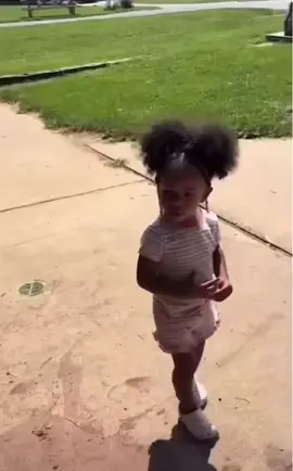 #viral #viraltiktok #fyp #ftp #burger #meat #FoodTok #cheese #kidstiktok #kidssaythedarnestthings 