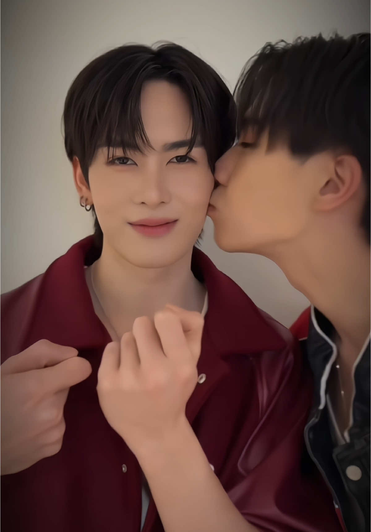 sốp đi ăn cưới đây🤭 #perthsanta #perthppe #santapp #perthtanapon #santapongsapak #perfect10liners #gmmtv #xuhuong #fyp 