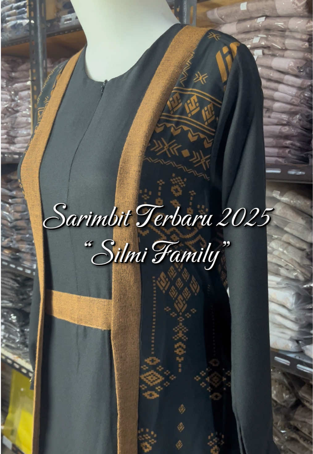 Real pict nya gak kalah sama gambarnya 😎 #gamislebaran2025 #outfitlebaran2025 #sarimbitlebaranterbaru2025 #couplelebaranterbaru #silmifamily2025 #silmifashion #gamissarimbit #gamissarimbitlebaran2025 