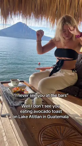 “I never see you at the bars in Chicago” #travel #guatemala #lakeatitlan 