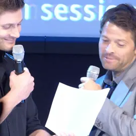 Misha was so shocked by what Jensen said, but he probably wouldn't mind a kiss without a hand🤭😍 #JENMISH #jenmishedit #destiel #destielcanon #destieliscanon #canon #jensenackles #mishacollins #deanwinchestersupernatural #deanwinchesteredit #castiel #castielwinchester #castielsupernatural #supernatural #spn #spnfandom #fyppp #foruyou #fyp #foryoupage❤️❤️ #fyp #foru #fouryou #lgbt #lgbtq🏳️‍🌈 #lgbtqia 