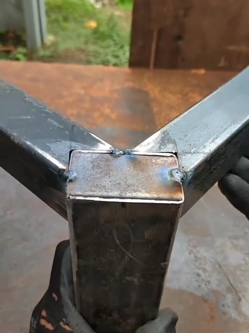 Interesting square pipe connection technique #weld #welder #welderlife #weldernation #art #artwork #tipsandtricks #weldingtricks #creative #creativetools #weldingfebrication #tigwelding #weldingtiktok #stainlesssteel #welderart #welderhope #weldingfebrication 