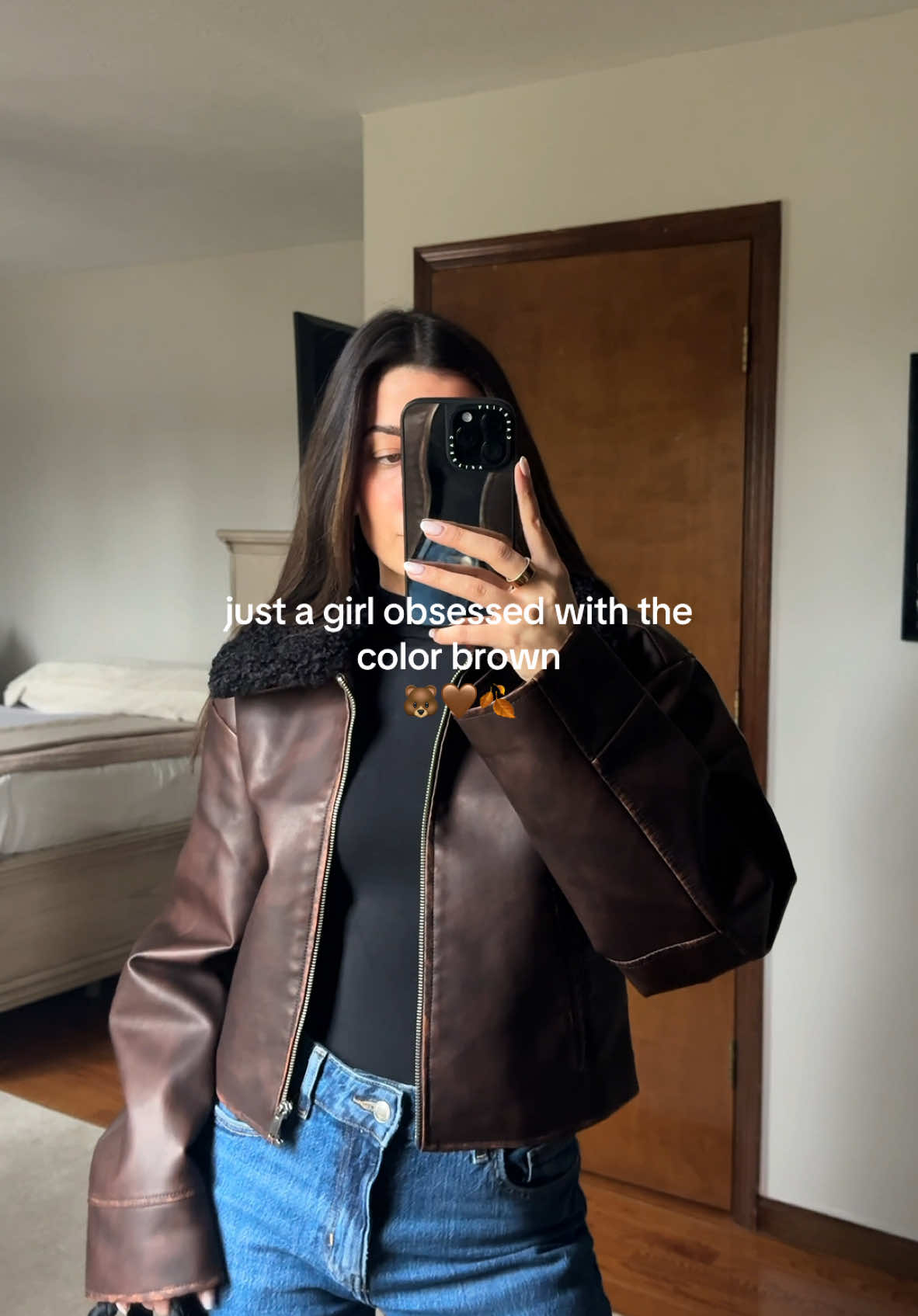 This jacket is my new personality & the sherpa collar is removable 🐻 @Revolve  #outfit #outfitinspo #OOTD #brown 