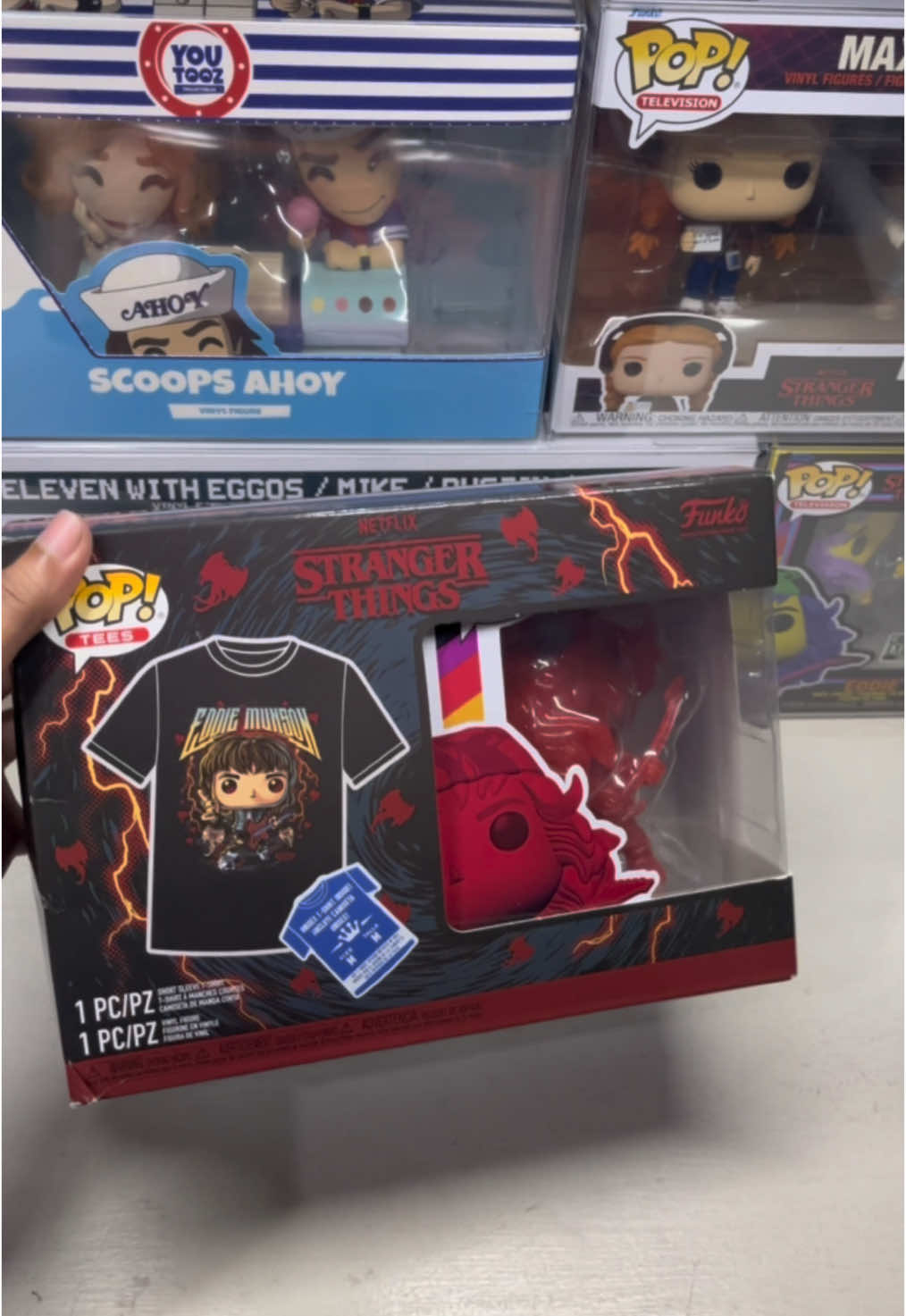 EDDIIIEEEEE!!!!🎸 #eddiemunson #crissywakeup #strangerthings #strangerthings4 #strangerthings5 #funkopop #strangerthingsfunkopops #fyp