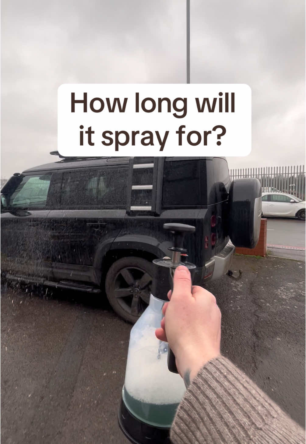 Hydro Spray bottle test!!! 💧 #tiktokshop #tiktokmademebuyit #flashsale #detailing #valeting 