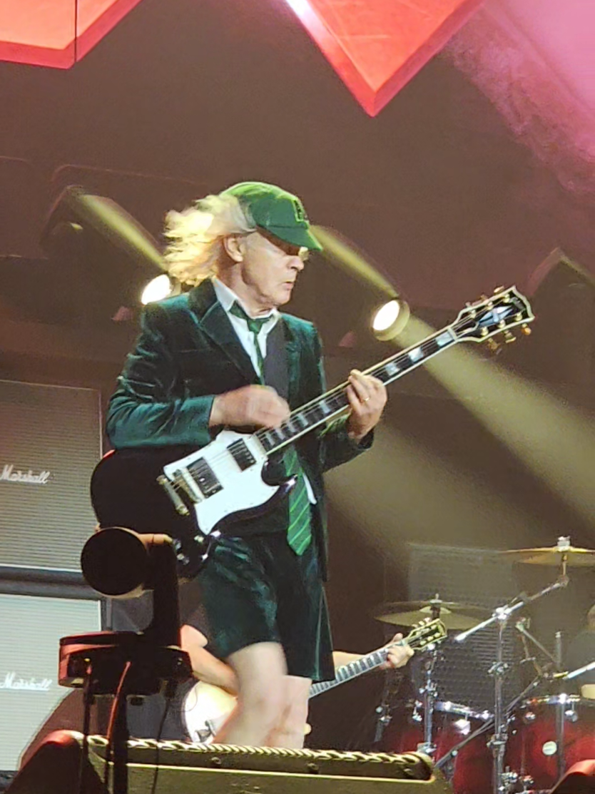 #legend #acdc2025tour #rocknroll #acdc #pwruptour #hellsbells #angusyoung #brianjohnson 