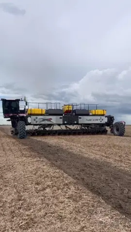 O que é o Nexat? O significado da própria sigla que batiza o equipamento já tenta explicar o conceito: Next Generation Agricultural Technology ou, do inglês, “Próxima Geração de Tecnologia Agrícola’. Pode-se dizer que ele inaugura o concieto 