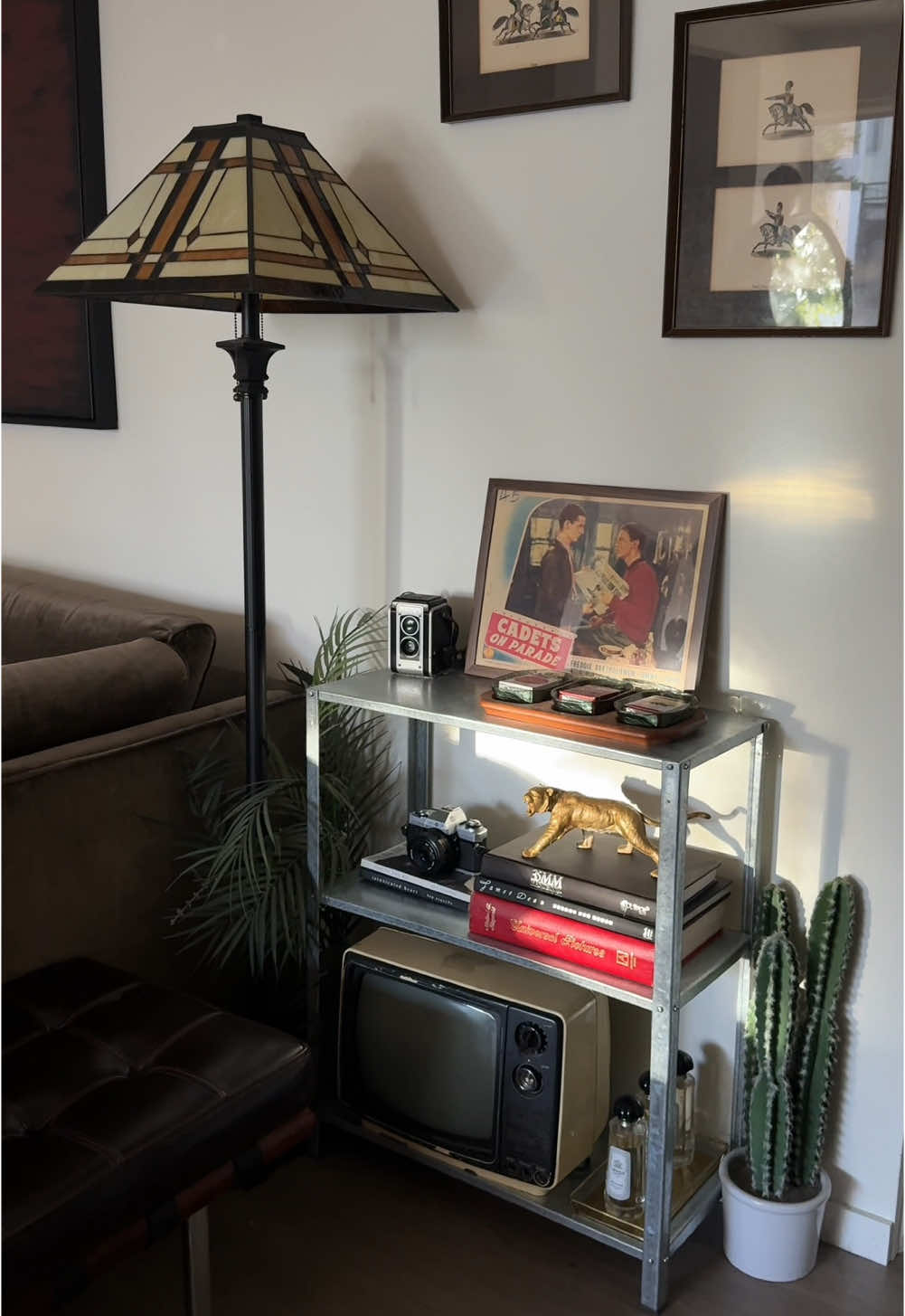 home sweet home #apartmenttour #boyapartment #interiordesign #homedecor #livingroom #vintagehome 