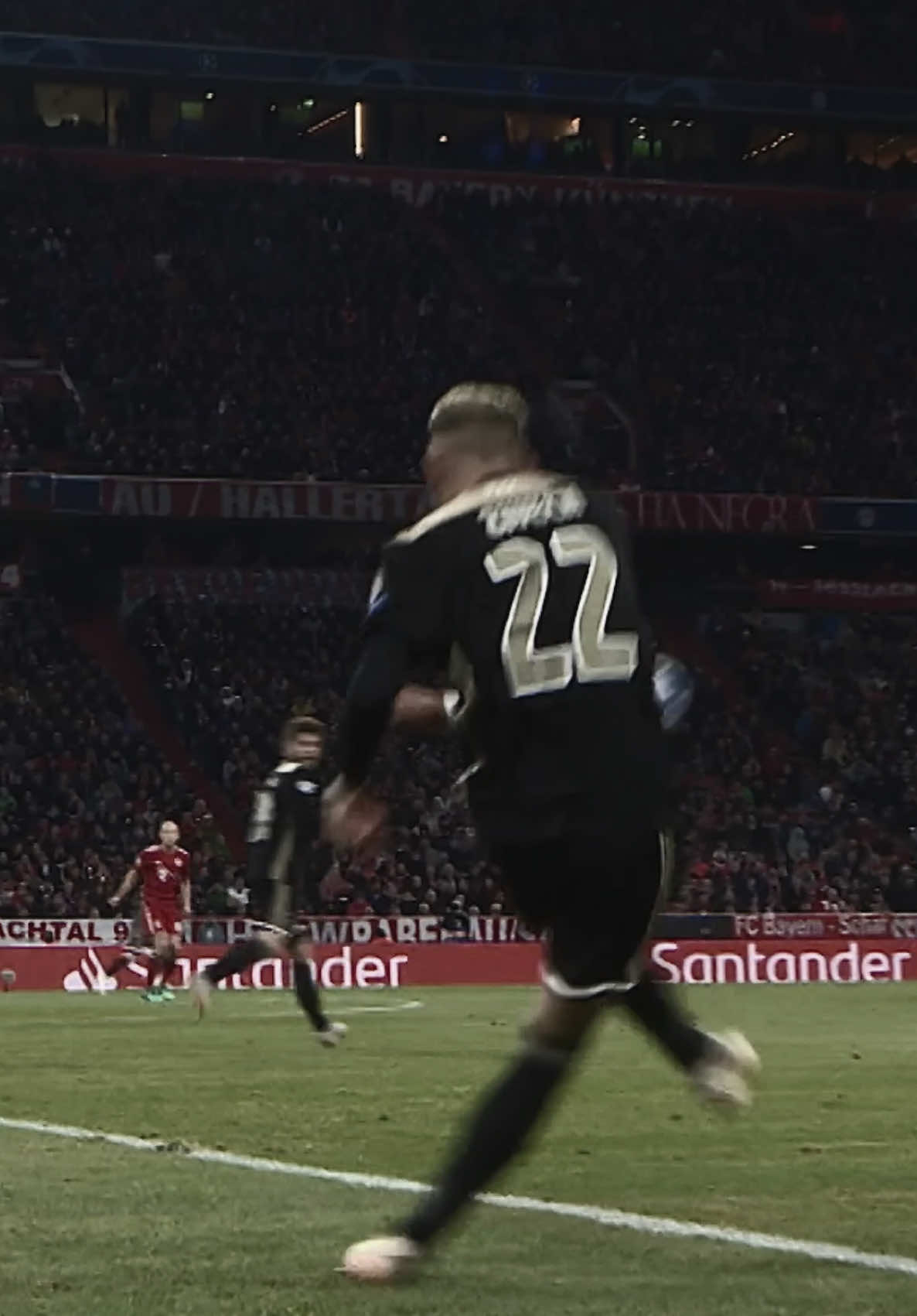 Never forget this pass. #UCL #Ziyech 