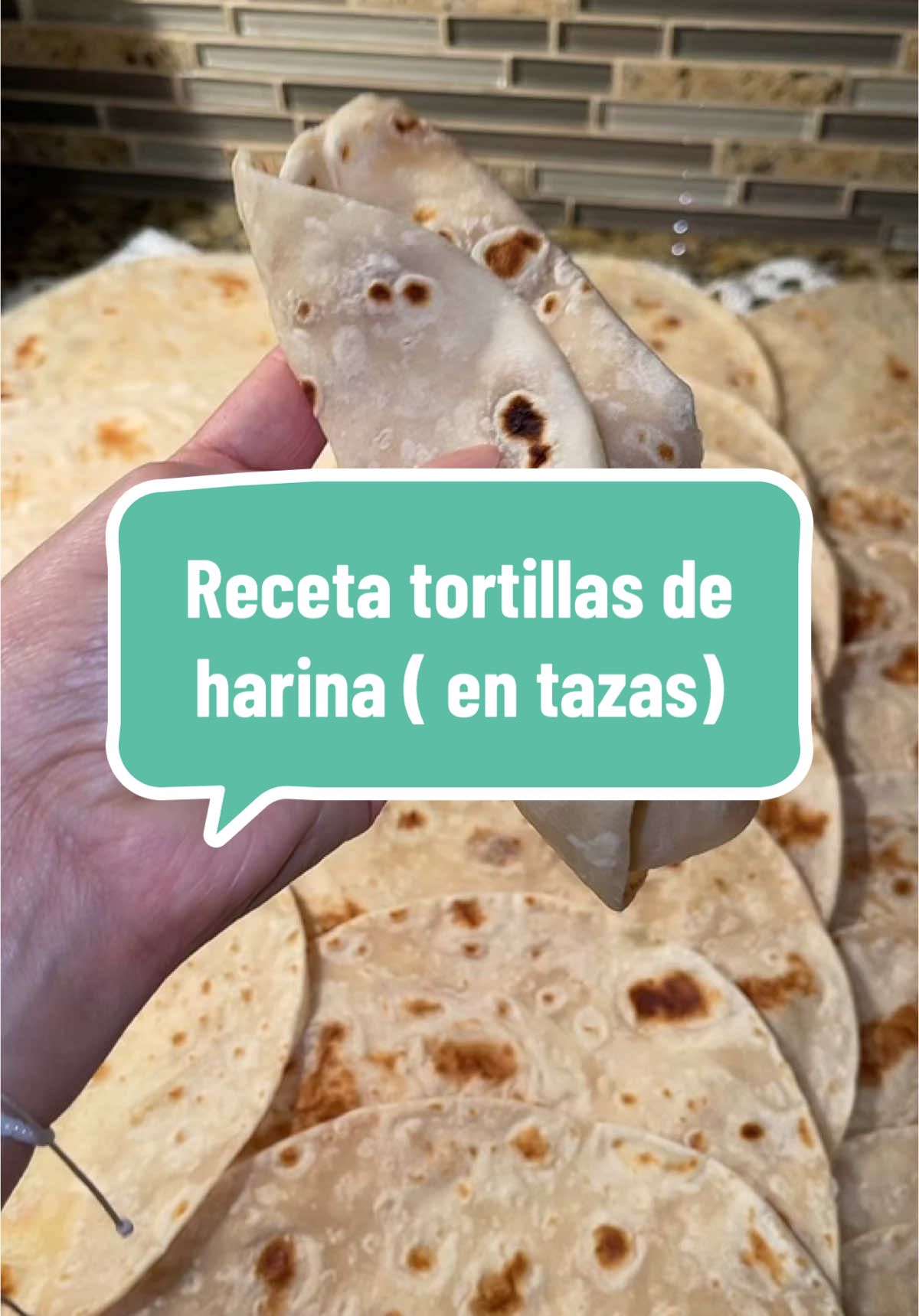 Receta tortillas de harina (tazas) #parati #fypシ #Receta #tortillas #harina #homemade #caseras #tortillasamano #tortillasrecienhechas  6 tazas de harina todo uso.  Equivale a un kilo. 1 taza de manteca vegetal Equivale a 200 gramos. Dos tazas de agua al tiempo  1 cucharada sopera de sal.  Diluirla en agua. 