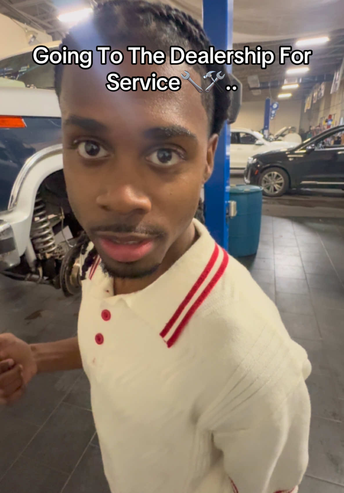 HOW SALESMAN APPROACHE YOU WHILE YOU’RE WAITING FOR SERVICE😂🛠️ #dealership #carsalesman #comedy #service 