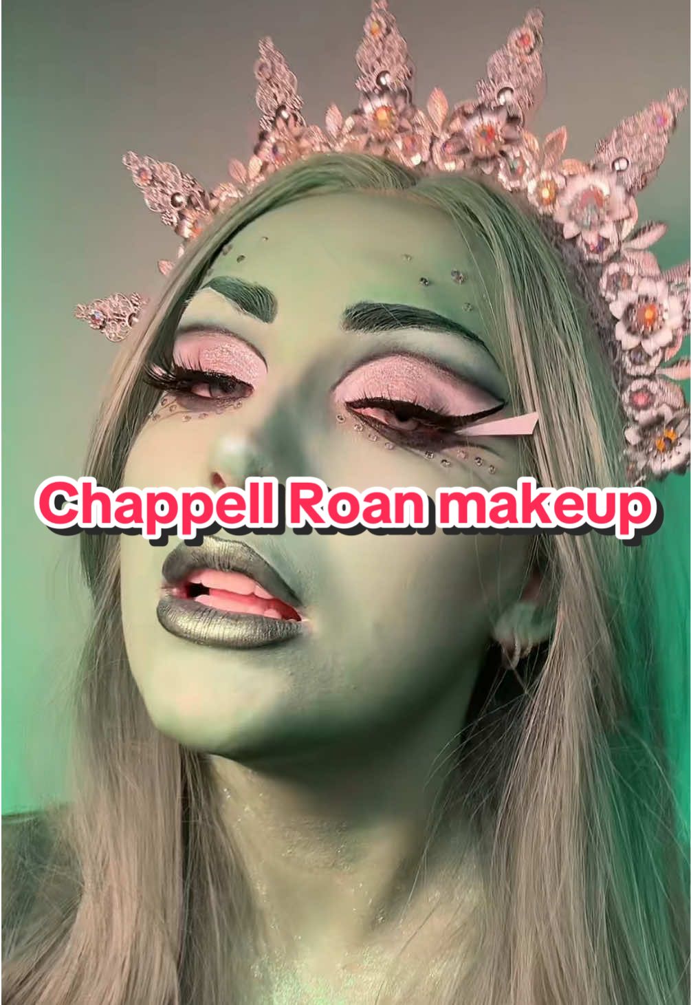 Attempting @chappell roan makeup ❤️❤️ no one can compare to the queen but I tried! #chappellroan #chappellroantour #chappellroantour #chappellroanmakeup #sfxmakeup 