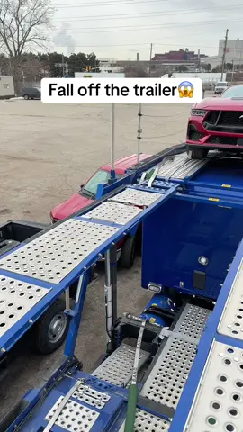 Is is possible to fly off a CARHAULER? #carhauler #carhauling #carhaulernation #transport #carhaulerlife #carhauling #carhaulercartel #carhaul #fyp