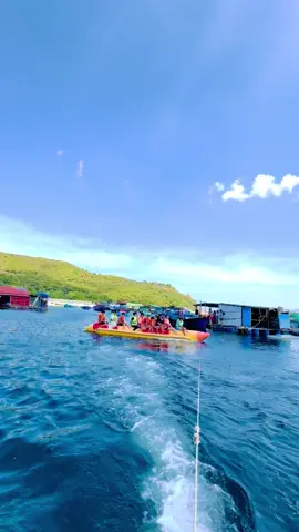 Ra đảo mình cùng nhau trãi nghiệm những trò chơi thật vui và thật thú vị nào cả nhà. Đảo Bình Ba những ngày biển đang vào mùa đẹp nhất❤️ #xuhuongtiktok#kéophaochuoi #virral#tourbibinhba#xuhuong  #xuhuong#dulichdaobinhba  #daobinhba 