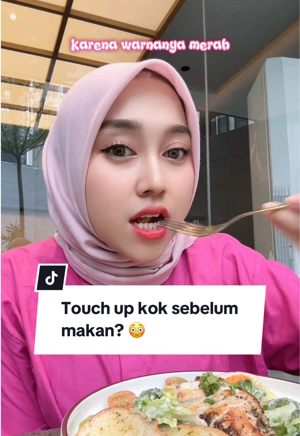 Touch up sebelum makan?? 😳😳😳 #fyp #fypシ゚ #kisslicious #liptint #liptintviral #glossylips #lipcream #lipserum #dramatiktok #magiclipserum #lipmatte #bibirkering 