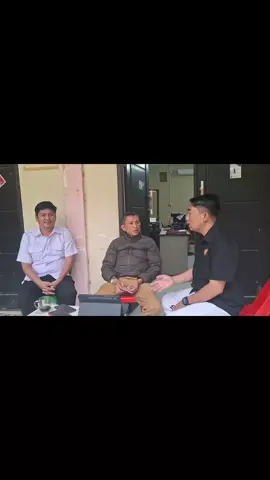 selasa 11 feb 2024  menanggapi keluhan pekerja yg butuh klarifikasi terkait penambahan gaji pekerja kebersihan /DLH yang naiknya ada perbedaan  berikut klarifikasi yg di berikan  oleh Pak Irfan selaku Kabid DLH Nunukan  #AFS  #KOMISI_II  #DPRD  #nunukan 