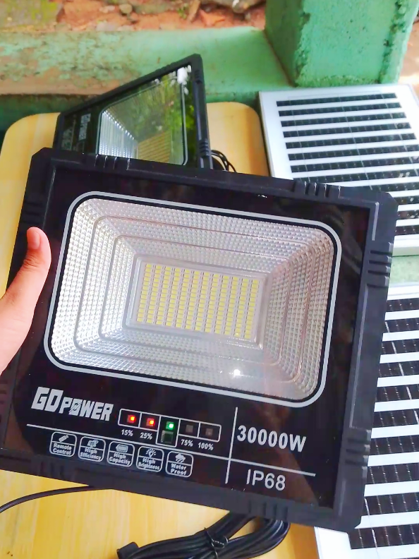 DALAWA NA + FREE SHIPPING PA BUY 1 TAKE 1 SOLAR LIGHTS FOR OUTDOOR INDOOR ❗❗❗❗  #fyp #solarindoorlight #solar #solarlights #solarbuy1take1 #buy1take1solarlight 