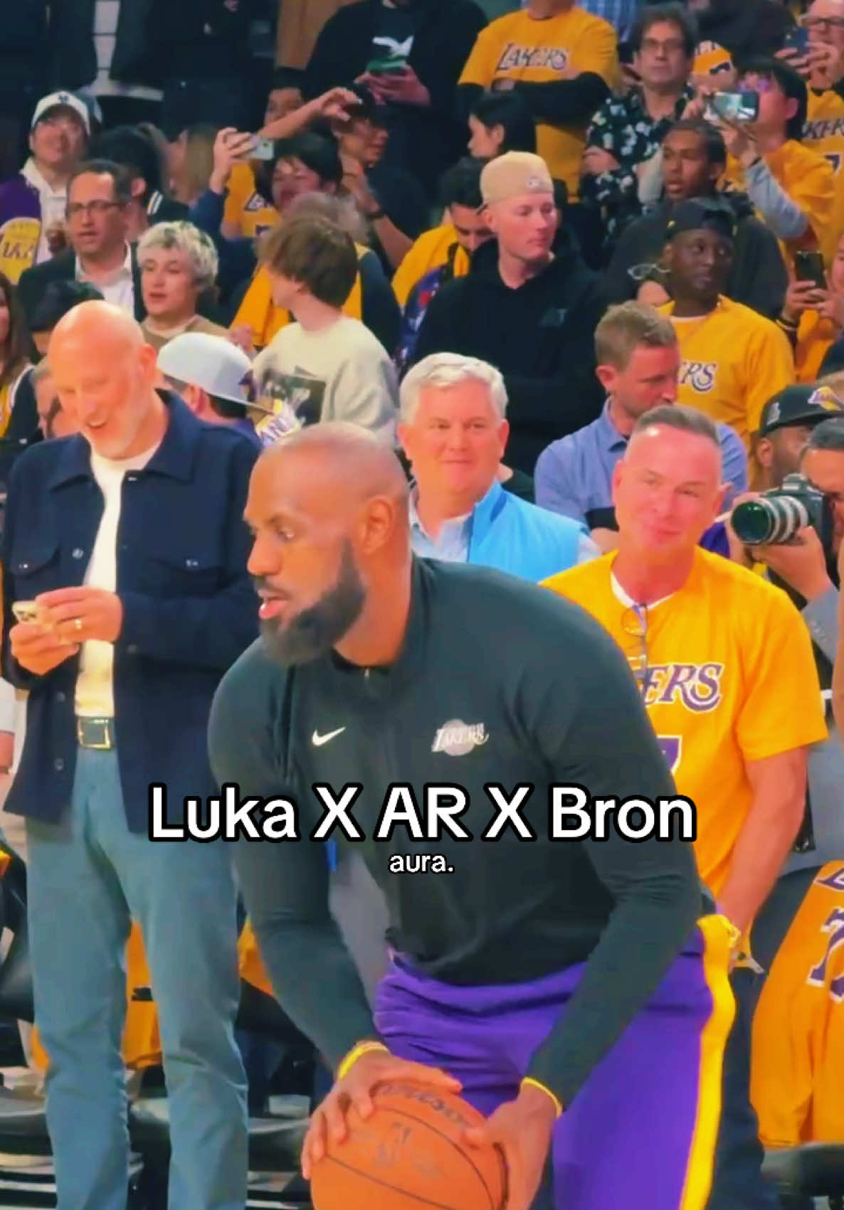 #LukaDoncic #AustinReaves #LeBronJames #LosAngelesLakers  