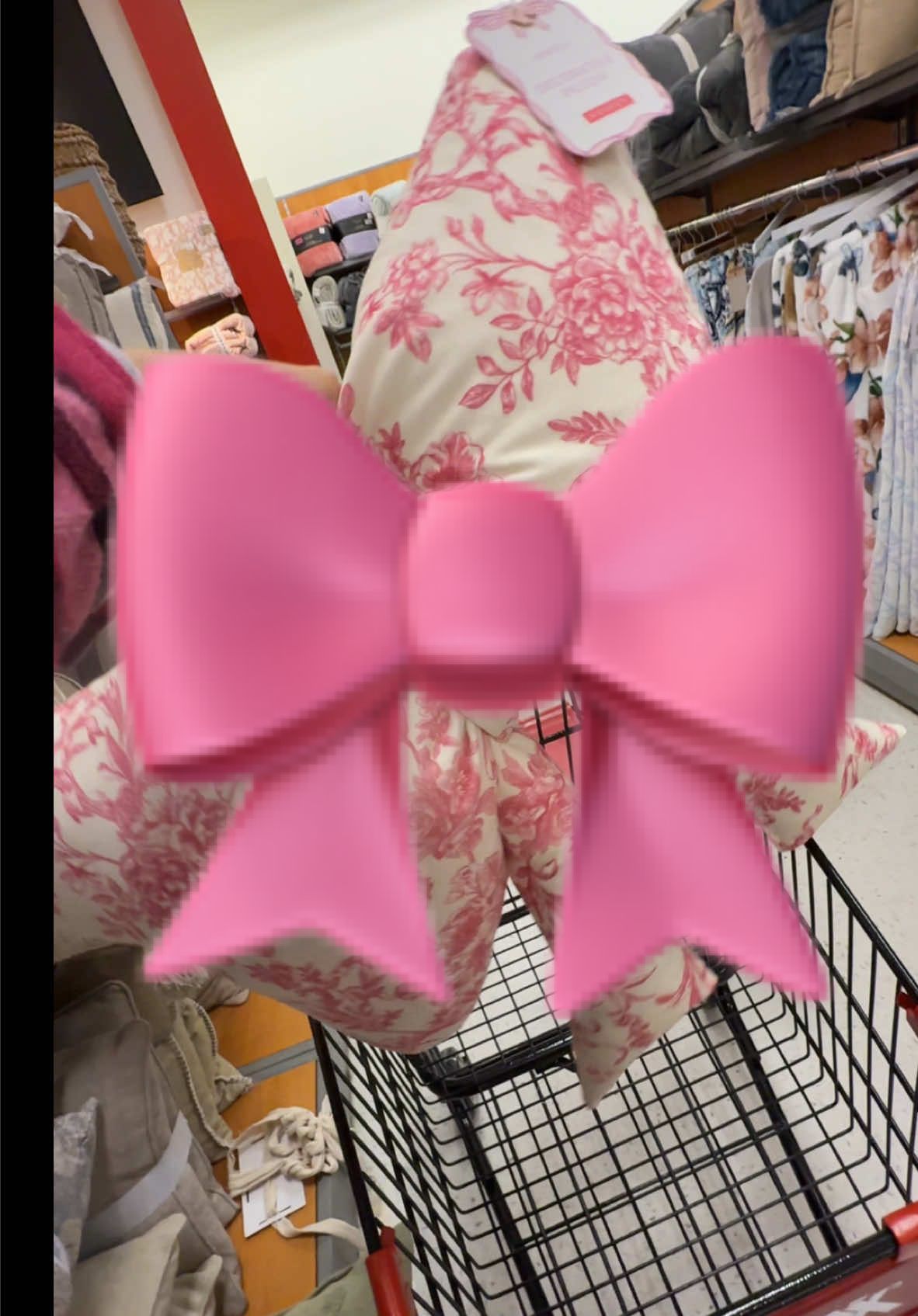 The cutest 🎀😍 Omgosh y’all,  all these 🎀🎀🎀🎀🎀 Run 🏃‍♀️🏃‍♀️ to @TJ Maxx this time 😅 #cutestbow #coquetteaesthetic #coquettebow #tjmaxxfind 