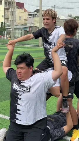 CHUYẾN XE BẤT ỔN CỦA SINH TỐ TEAM  #kydteam #kydstudio #GamingOnTikTok #LearnOnTikTok #bietdoisinhto #sinhtoteam