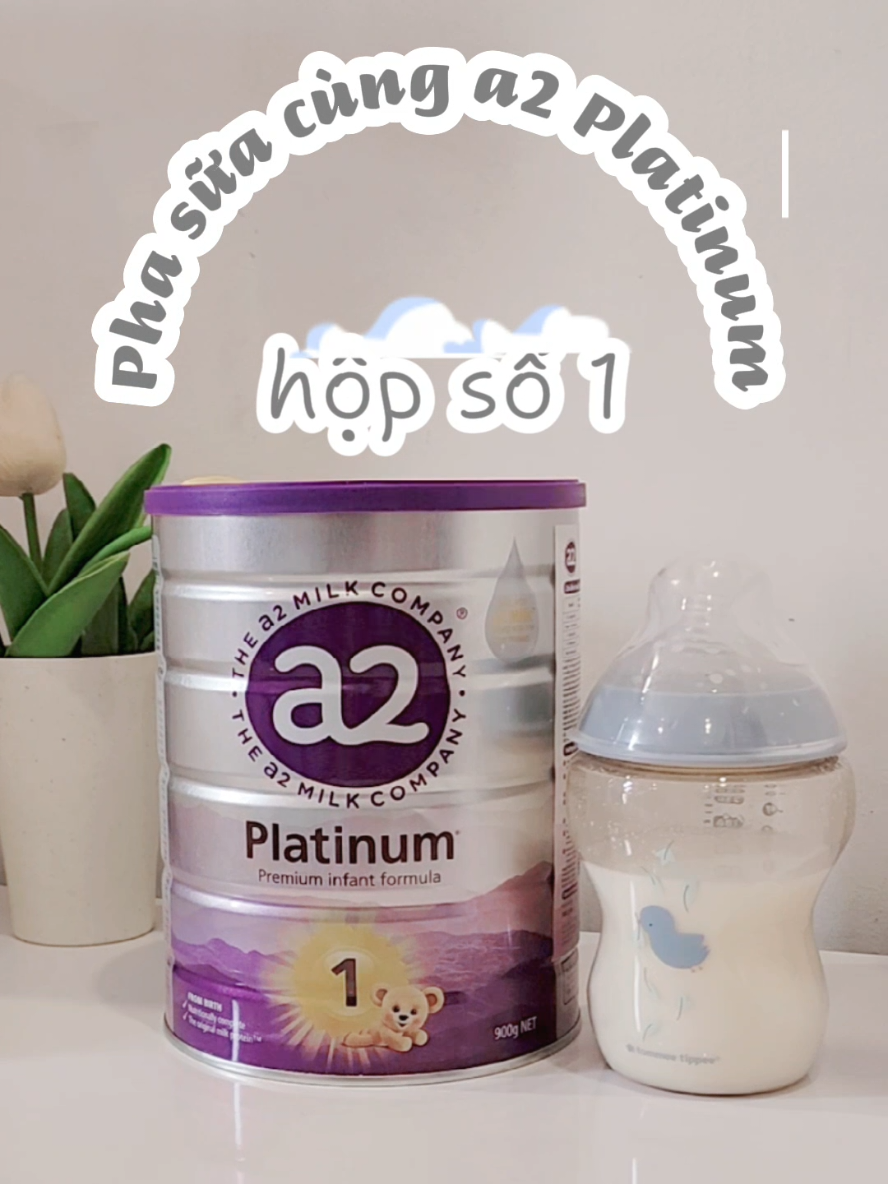 Pha sữa cho em bé Sóc iu #a2 #a2platinum #livewell #songlanh #suaa2 #suaa2platinum #suachobe #mehaidang #mevabe #beyeu 