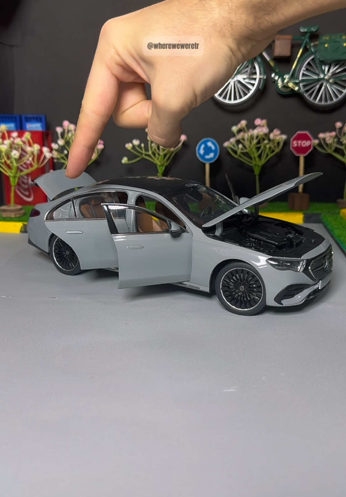 Unboxing Mercedes-Benz E-Class Diecast Model Car  #car #mercedes #diecast #trendingvideo #fypviral #viral_video 