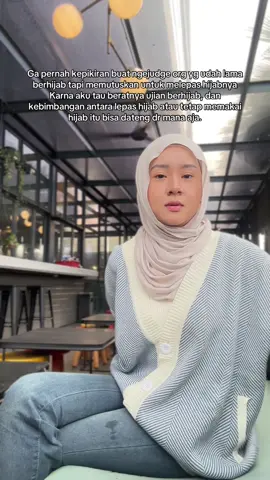 Lebih milih ga menjudge tapi mendoakan semoga mereka bisa lebih bahagia dgn pilihannya