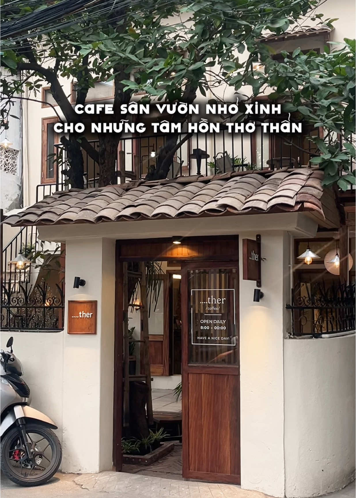 htrc di rồi xong không vào vì kbiet chỗ để xe ở đâu ý, nay FOMO nên trc khi di làm rẽ qua thì cũng ưngg. có em mèo quấn người cực chắc phải quay lại vì em mèo :))) #coffeehanoi #hatmitcafe #reviewcafe #cafequanthanhxuan 