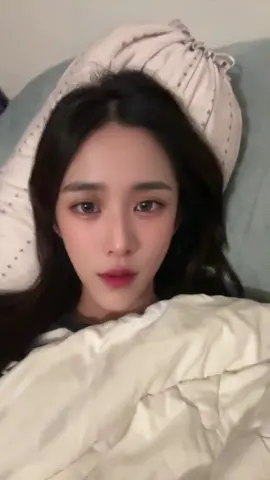 knapaaaa ? Gua bingung beneran sih. Padahal mah #selingkuh ya sama aja mau cewe cowo juga