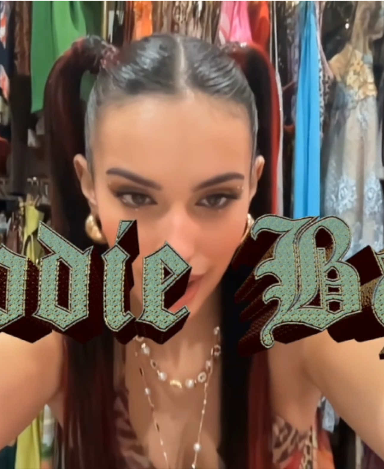 step into my world… GOODIE BAG VIDEO PREMIERE IN 3 DAYS💕👛💕👛💋