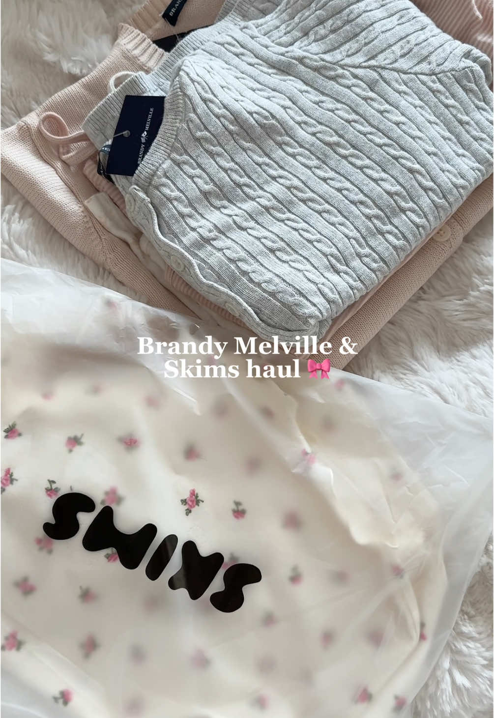 Brandy Melville & Skims haul 🎀 #brandymelville #brandymelvillehaul #brandyhaul #brandymellville #brandymelvilleeurope #brandymelvilleoutfits #teddybearpyjamas #teddypants #teddypyjama #viralhaul #softgirl #softgirlstyle #softgirlera #girlystyle #girlythings #girlyhaul #scandinavianstyle #scandistyle #scandigirls #pintereststyle #aestheticstyle #shoppinghaul 