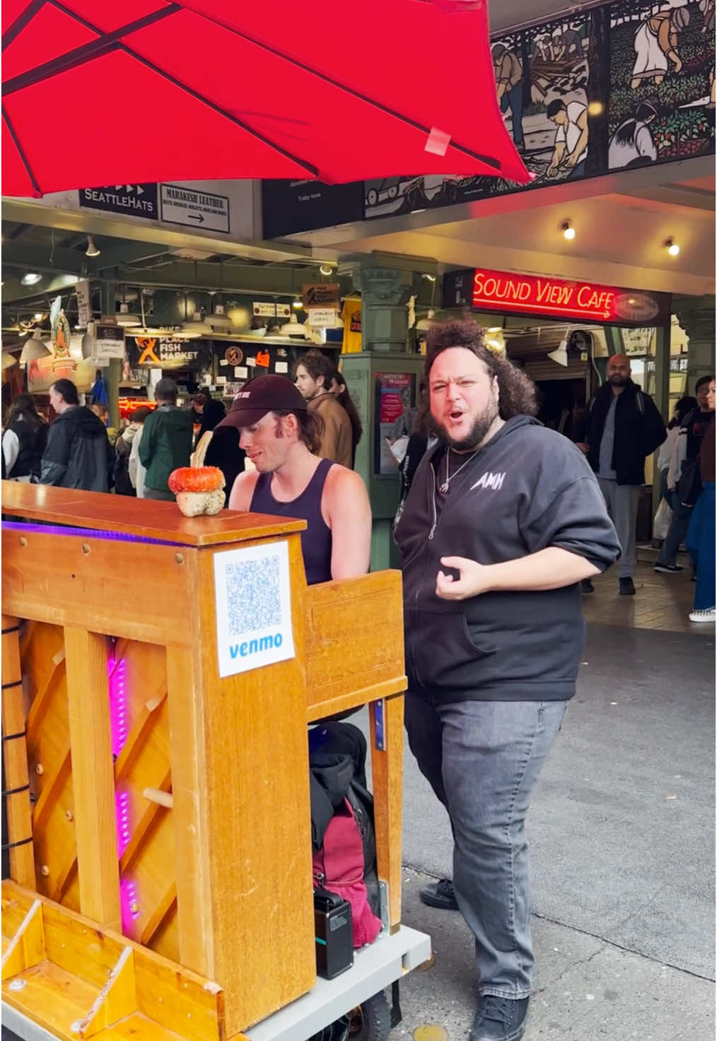 A crowd formed so quick 🥹🎶 #livemusic #musician #fyp #singing #vocals #sing #harmony 