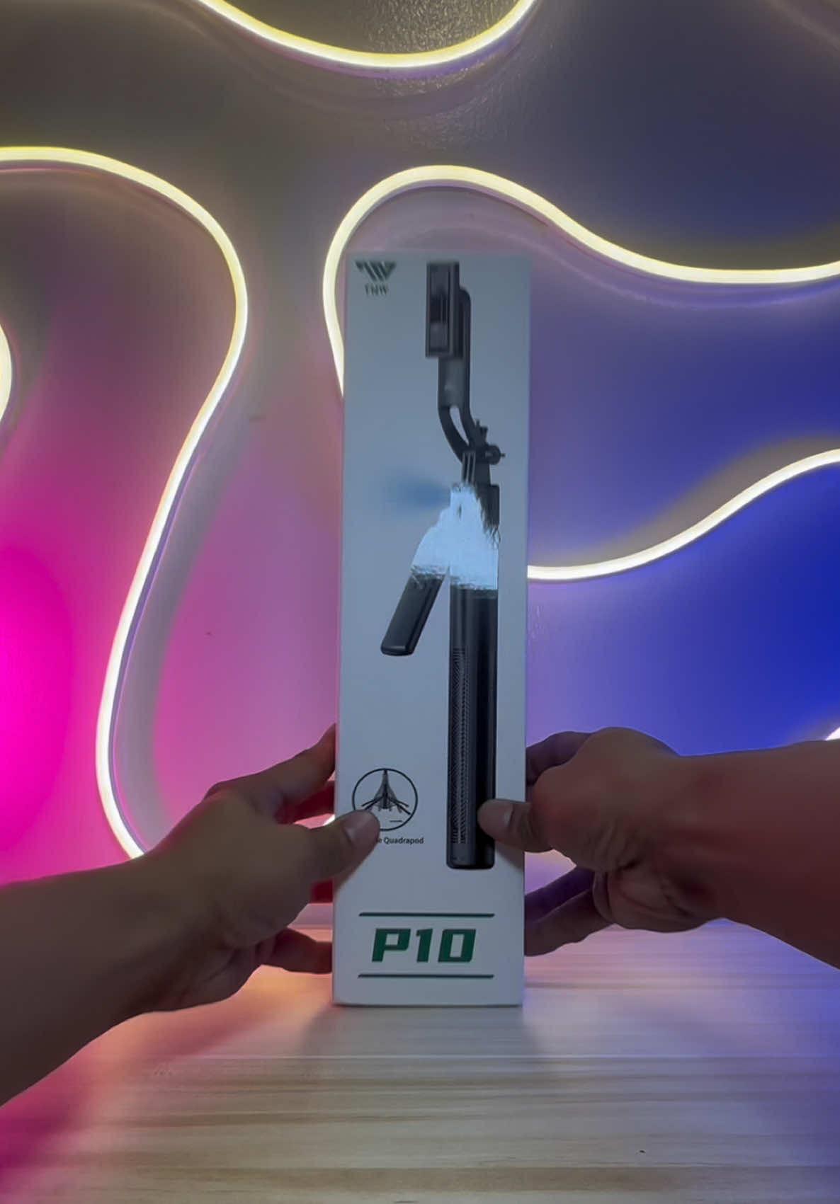 @TNW Tech PH P10 face tracking tripod…. #tripod #facetrackingdevice #tnw #facetracker #phonetripod 