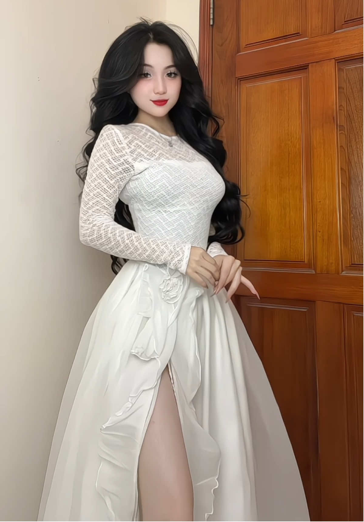 Hoa hồng này có gai 🤭#PhươngThuyne #trending #xuhuongtiktok #vairal #xuhuong #vaynu #phoidoxinh #donguxinh 