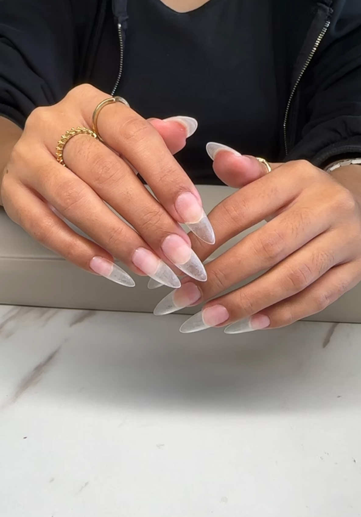 Mermaid nails 🧜‍♀️@Hedda Andre 🎶 #nailtechtarlac #gnails #nailtechnician #insponails #goldchromenails #cateyenails #mermaidnails 