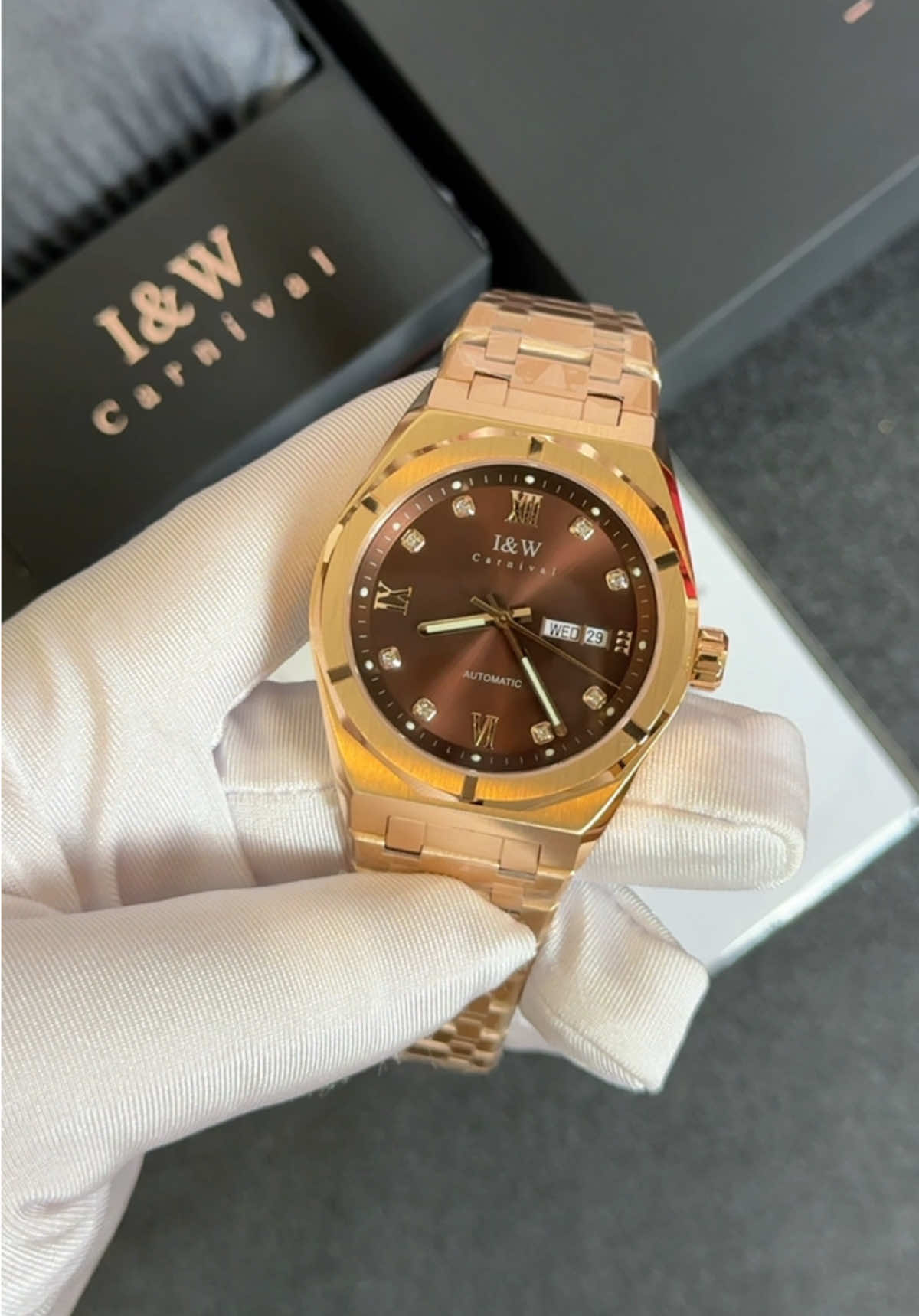 Nghe nói mẫu iw carnival 751G nâu này hott - Size 40 - Kính Sapphire - Máy Miyota - Full box new #dongho #donghonam #lunawatch #donghochinhhang #iwcarnival 